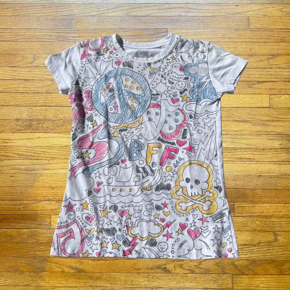 Fine Short Sleeve Graphic Tee Gray Doodle Peace Skull Heart Print Y2K Style L
